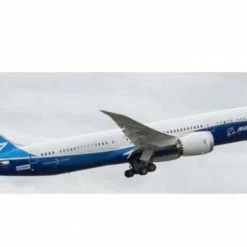 Zvesda Boeing 787-9